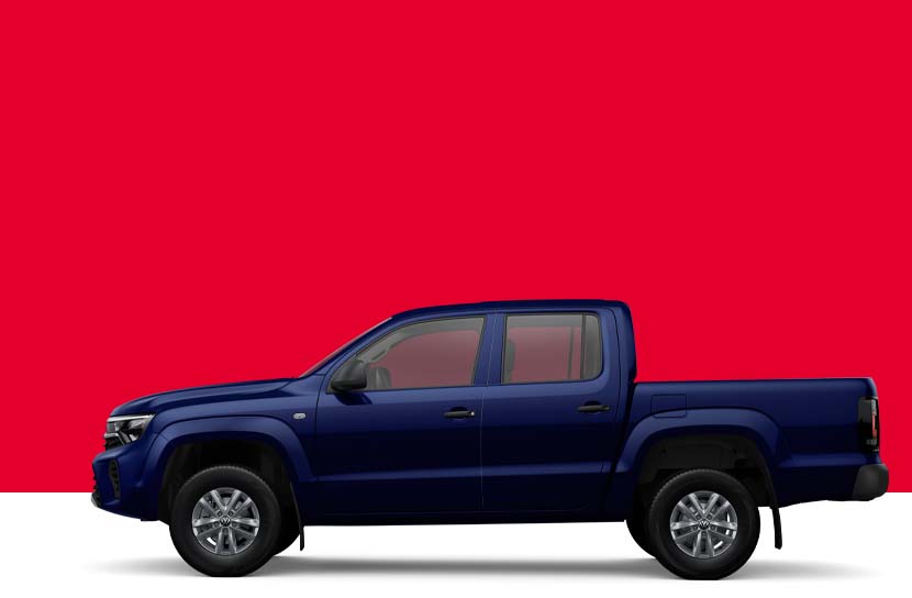 Volkswagen Amarok gris en paisaje montañoso